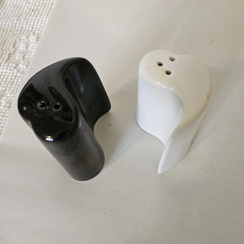 Paris Black and White Yin & Yang  Salt Shaker Set.